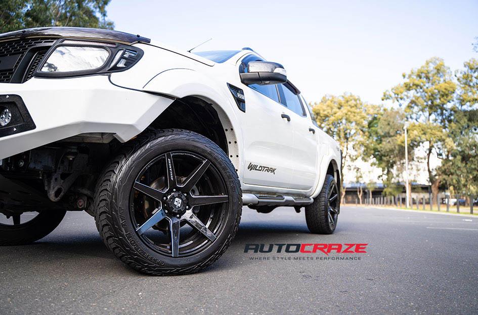 FORD RANGER AVALANCHE GLOSS BLACK MILLED ACCENTS